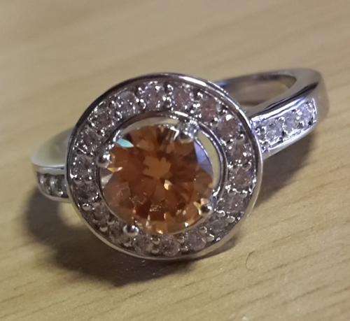 -- Impressive -- Citrine Surrounded By White Diamond Crystals in 925 Silver Ring -- Size 8 --