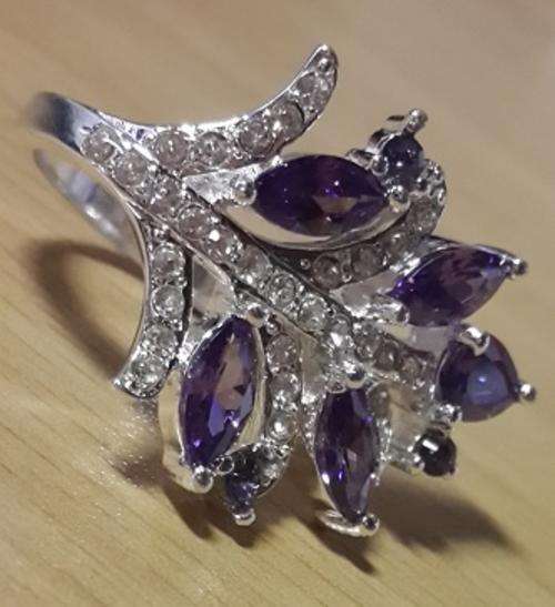 -- Size 8 -- Isabella's Amethyst & Diamond Crystals Stylish  Set in 925 Silver Ring