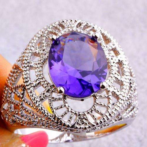 @@Exquisite@@ Purple Oval Cut  Amethyst Set in 925 Silver Ring # Size 7