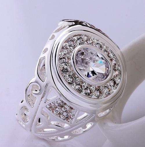 Eye Catching White Diamond Crystals In 925 Silver Imported Ring - Size 7/8 --
