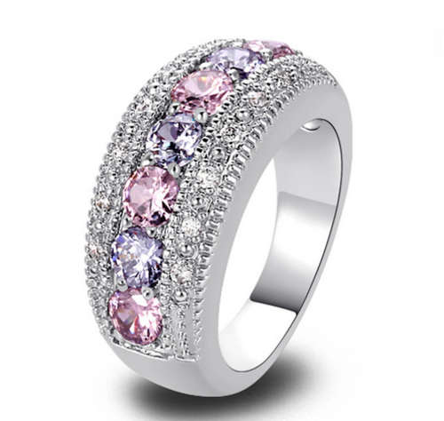 -- Size 7 -- Lilac and Pink Amethyst Gorgeously  Set in 925 Silver Ring