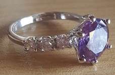 -- Size 8 -- Round  Cut Hm.  Jolene  Amethyst Stylish Set in 925 Silver Ring