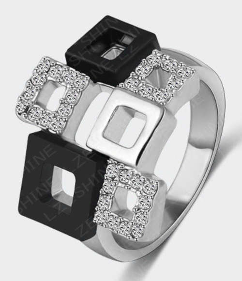 -- Size 8 -- Gorgeous Simulated Diamond  Dress Ring