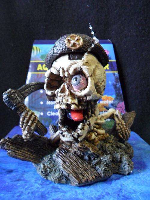 SKULL ORNAMENT - AERATING