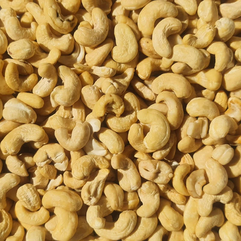 Cashew Nuts Natural 1kg