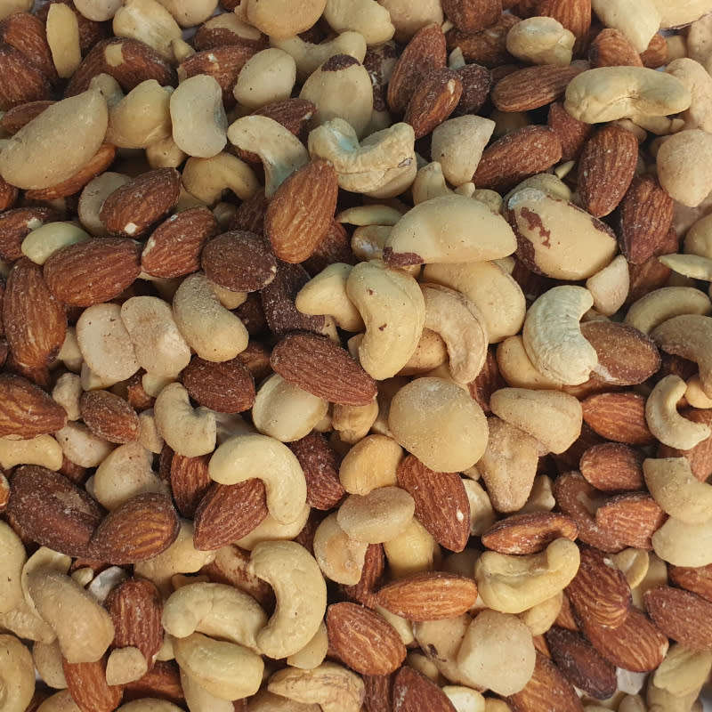 Mixed Nuts Macadamia Almonds Brazil Cashews 1kg