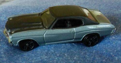 Diecast Hotwheels 1970 Chevelle SS (silver)
