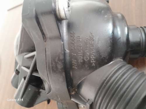 BMW Thermostat housing