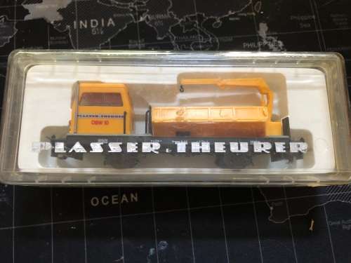 HO Scale Plasser Theurer Crane Train