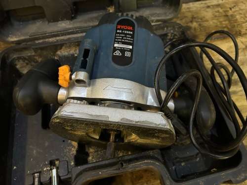 RYOBI RE-1200K Router