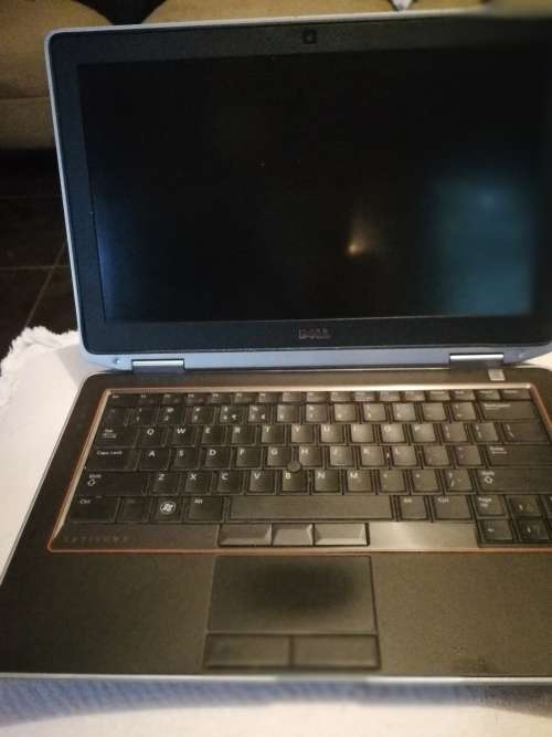 Dell Latitude E6320 Intel Core i5-2520M 2.5GHz 4GB Memory 250GB Hard Drive