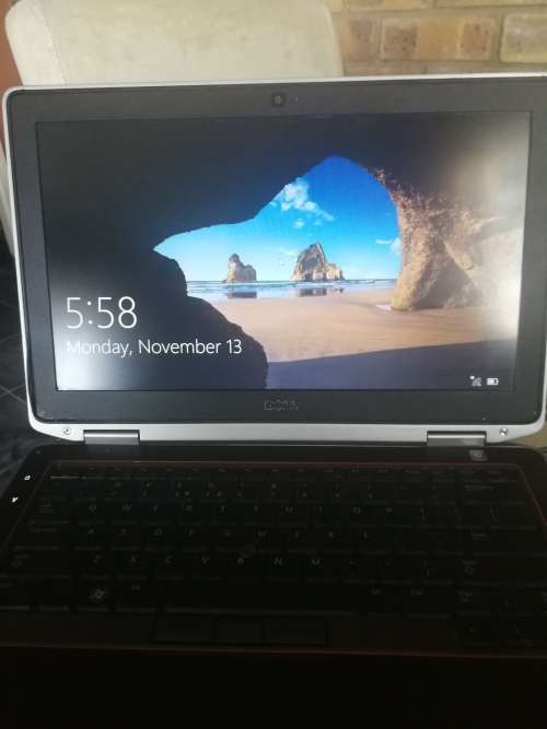 Dell Latitude E6320 Intel Core i5-2520M 2.5GHz 4GB Memory 250GB Hard Drive