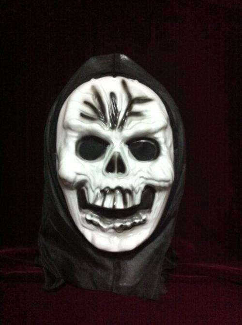 "Skeleton" mask