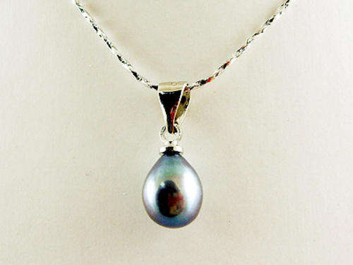 GENUINE FRESHWATER BLACK PEARL PENDANT WITH CHAIN - Week End Special