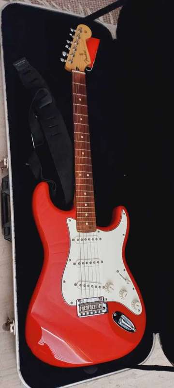 Fender Mexican Stratocaster(price negotiable)