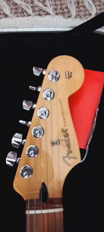 Fender Mexican Stratocaster(price negotiable)