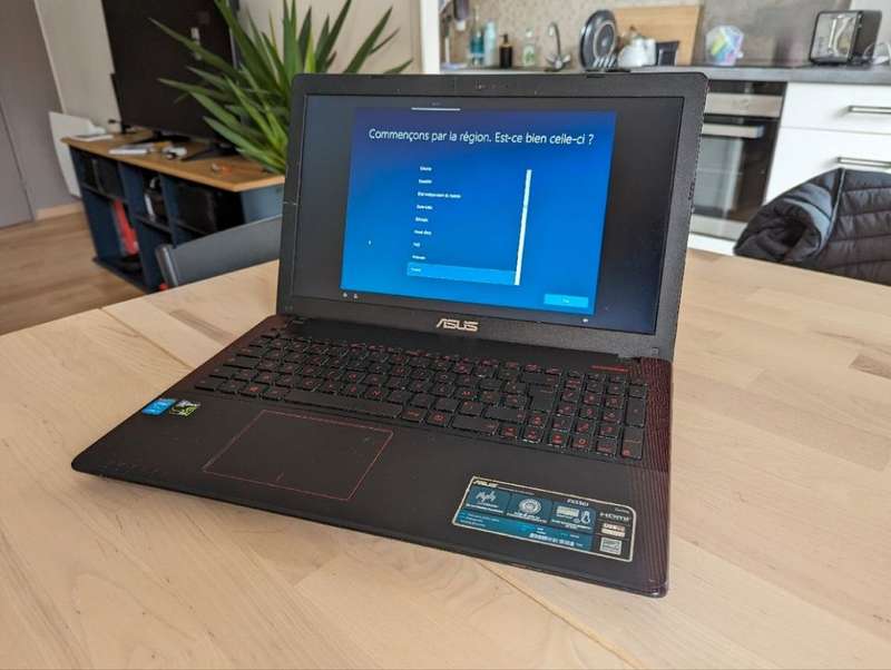 Asus FX550J Core i5, 12GB RAM, 512GB SSD - Nvidia GeForce GTX950M