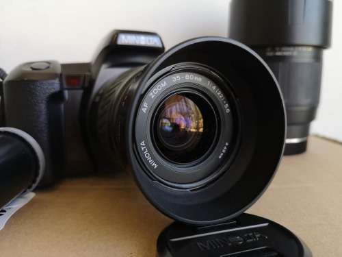 Minolta Dynax 303si SLR 35mm film camera