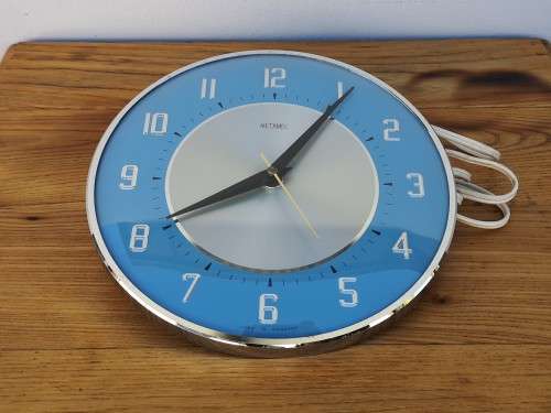 Vintage/Retro Metamec electric wall clock