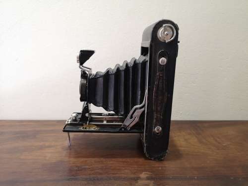 Kodak No. 2A Folding Autographic Brownie camera