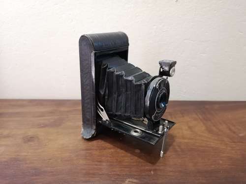 Vest Pocket Kodak Model B camera