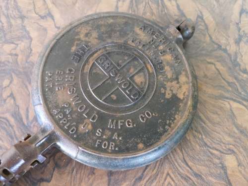 Vintage Griswold American No. 8 cast waffle iron