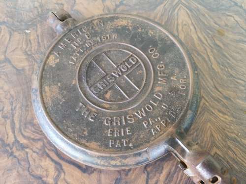 Vintage Griswold American No. 8 cast waffle iron
