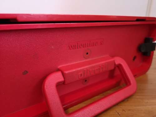 Stunning Olivetti Valentine `Rossa Portatile` Italian designed typewriter