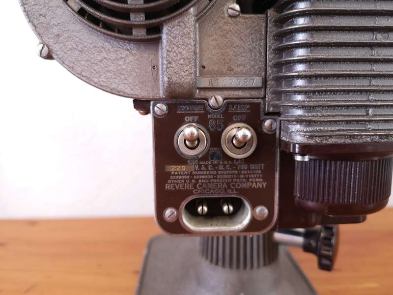 Revere Eight 8mm film projector model 85
