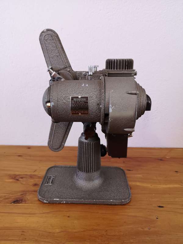 Revere Eight 8mm film projector model 85