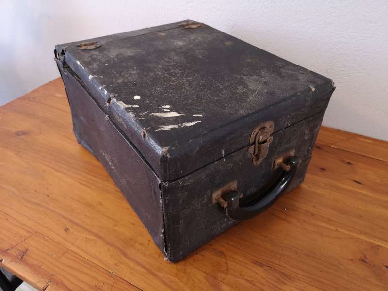 Revere Eight 8mm film projector model 85