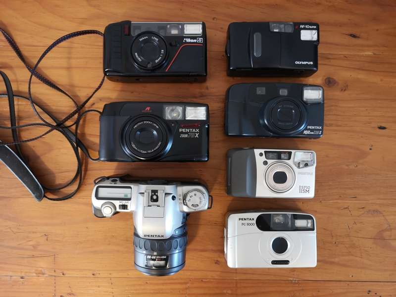 Vintage 35mm film cameras **please read**