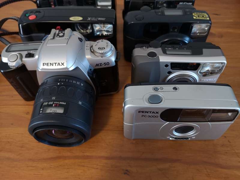 Vintage 35mm film cameras **please read**