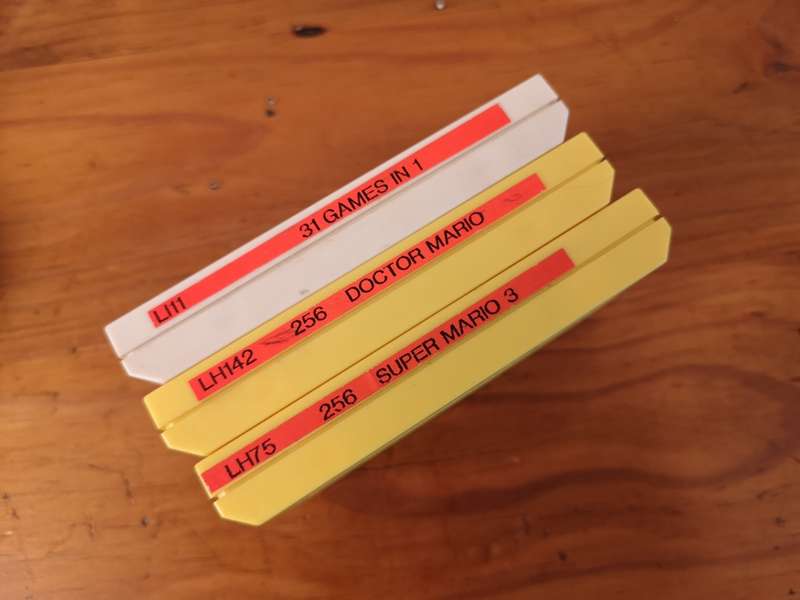 Nintendo Famicom Clone plus games