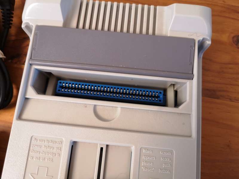 Nintendo Famicom Clone plus games