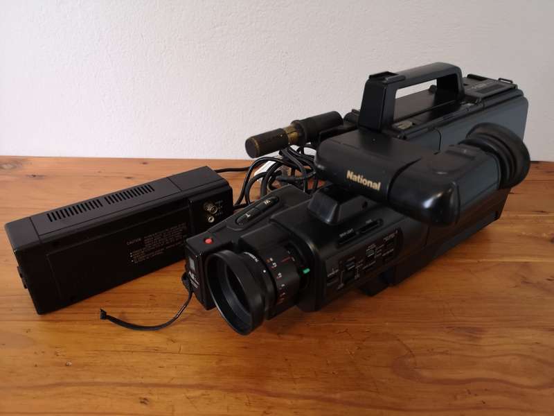 National M7 VHS camcorder