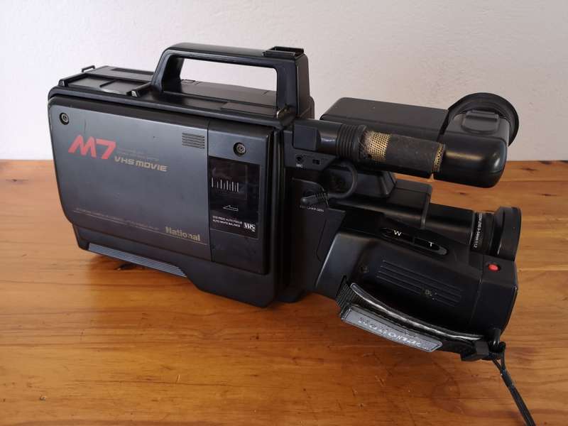 National M7 VHS camcorder