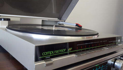 Sansui P-M7 Fully Automatic Turntable