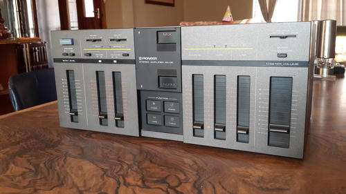Vintage  Pioneer SA-05 amplifier