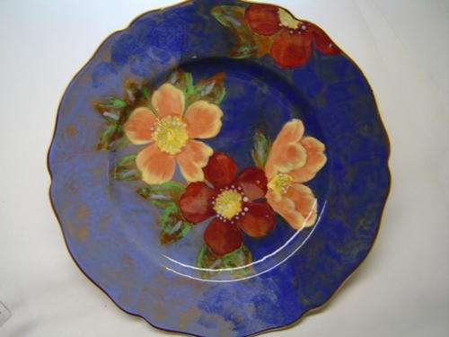 Royal Doulton "Dog Rose" Dinner Plate D6227