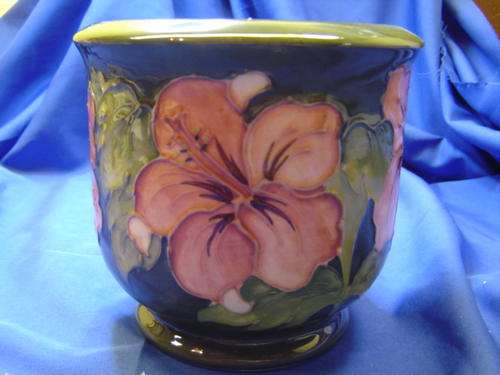 Moorcroft Vase Planter Green Hibiscus