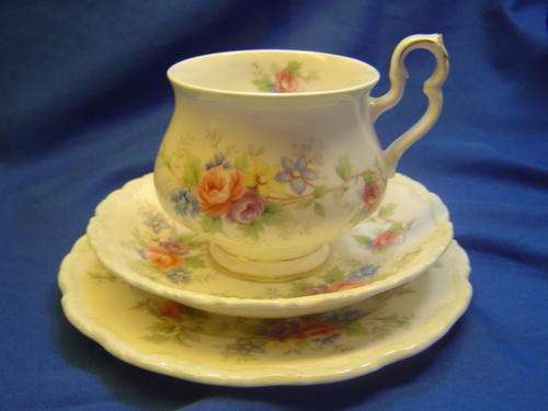 Royal Albert England Colleen Trio
