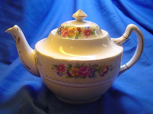 Royal Standard Tea Pot