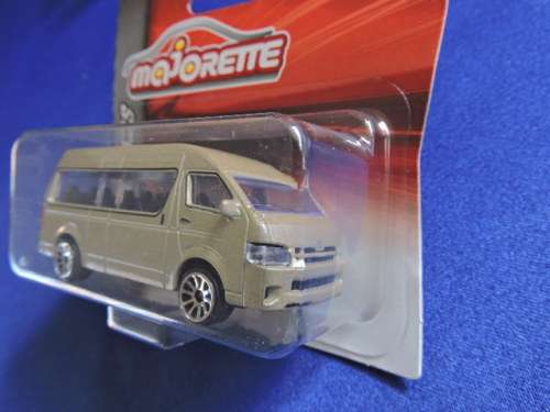 Majorette TOYOTA QUANTUM like Hot Wheels..
