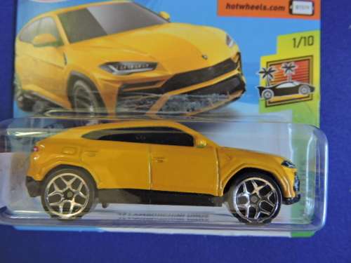 Hot Wheels LAMBORGHINI URUS (Yellow)