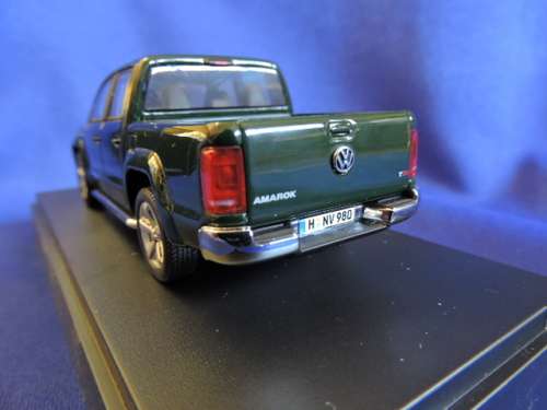 Minichamps VW Volkswagen Amarok 1/43 Model in Box  # BAKKIE BONANZA # Crazy start price