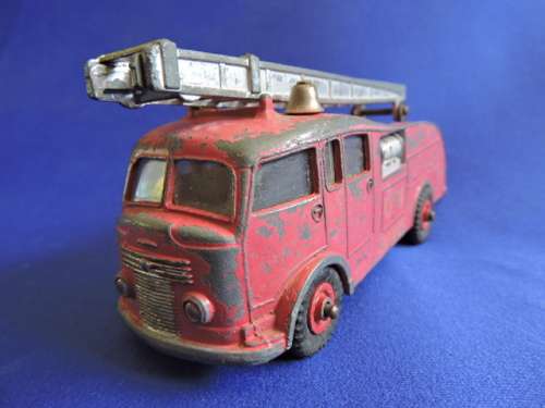 DINKY SUPERTOYS 955 Fire Engine Meccano Ltd  like Corgi Toys