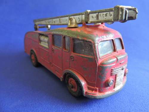 DINKY SUPERTOYS 955 Fire Engine Meccano Ltd  like Corgi Toys