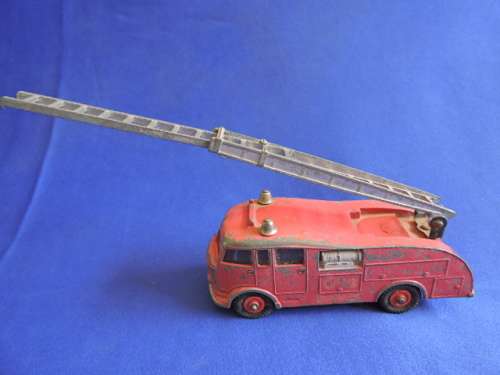 DINKY SUPERTOYS 955 Fire Engine Meccano Ltd  like Corgi Toys