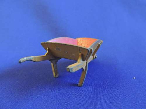 DINKY TOYS Meccano Ltd WHEEL BARROW 105B like Corgi Toys